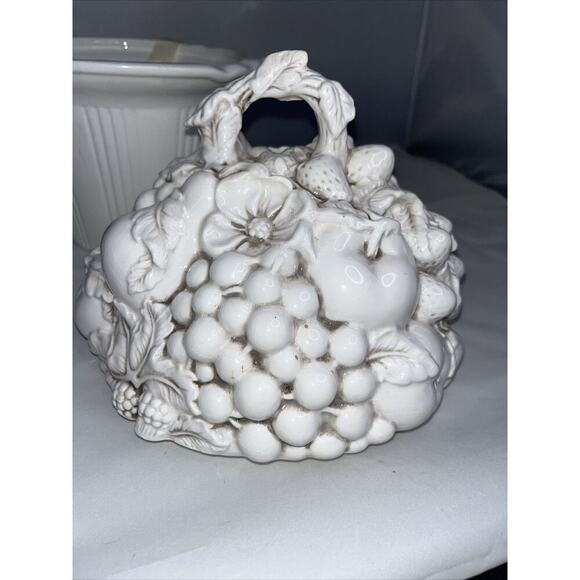BELLA CASA by GANZ 2 Pc White Lidded Fruit Cookie Jar or Storage Jar - Picture 7 of 10